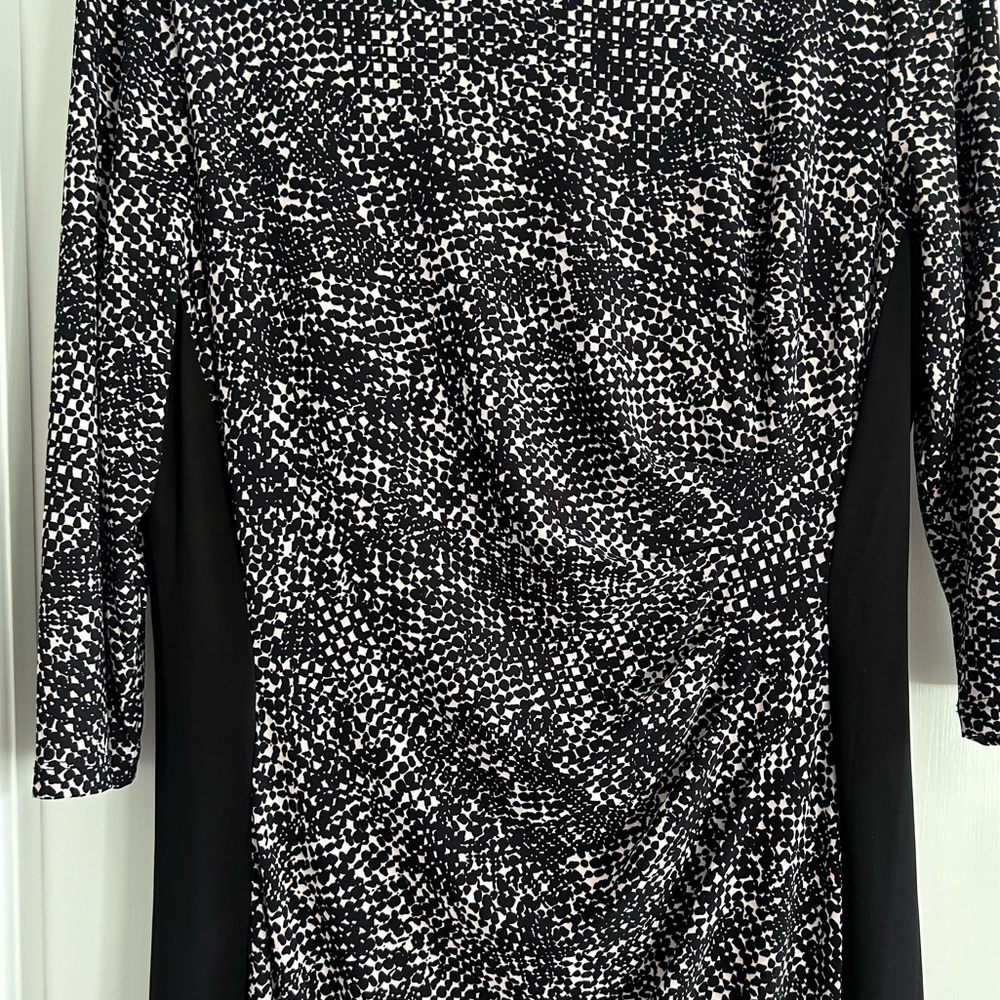 Ralph Lauren black/cream patterned long-sleeved dress. Size 14. - Picture 2 of 5